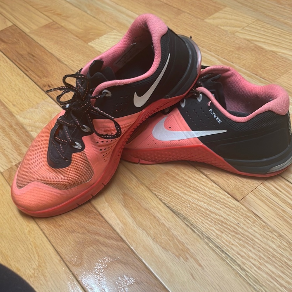 Women’s Nike Metcon Training Shoes Size 7